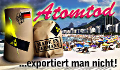 Plakat: Montage. Zerborstener Atommailer vor Badestrand. Aufschrift: Atomtod ... exportiert man nicht!